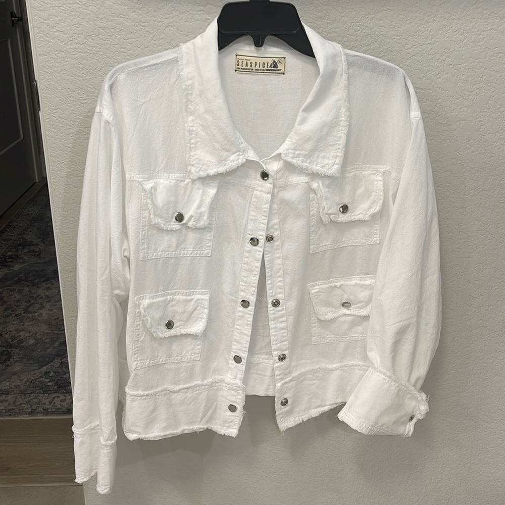Jacket 100% Peruvian Cotton Size XL runs very big